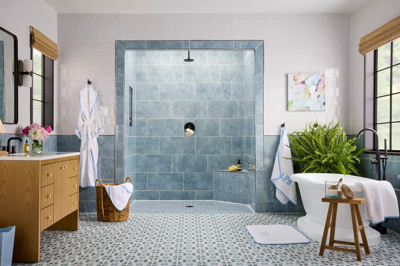 2025_LauraPark_Bath_Horizontal_V2_LightOn_3x2